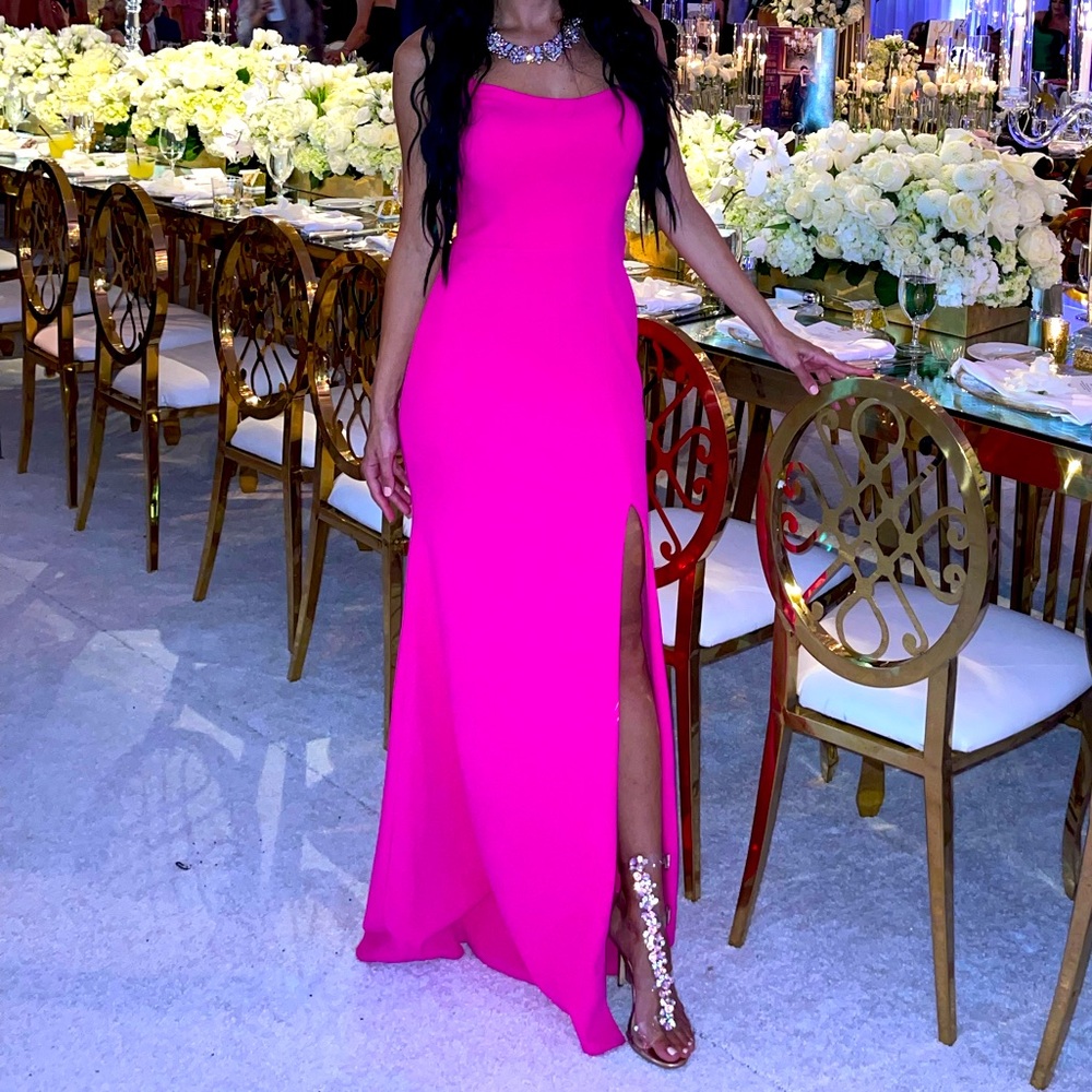 pink dress